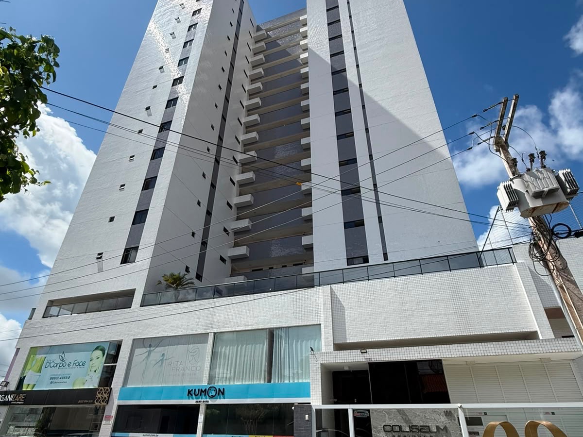 Apartamento em COLISEUM/CATOLÉ, Campina Grande